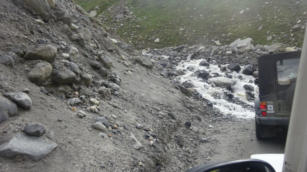 Spiti and its love for Nallahs!We need to adore them too ...To have a safe trip..