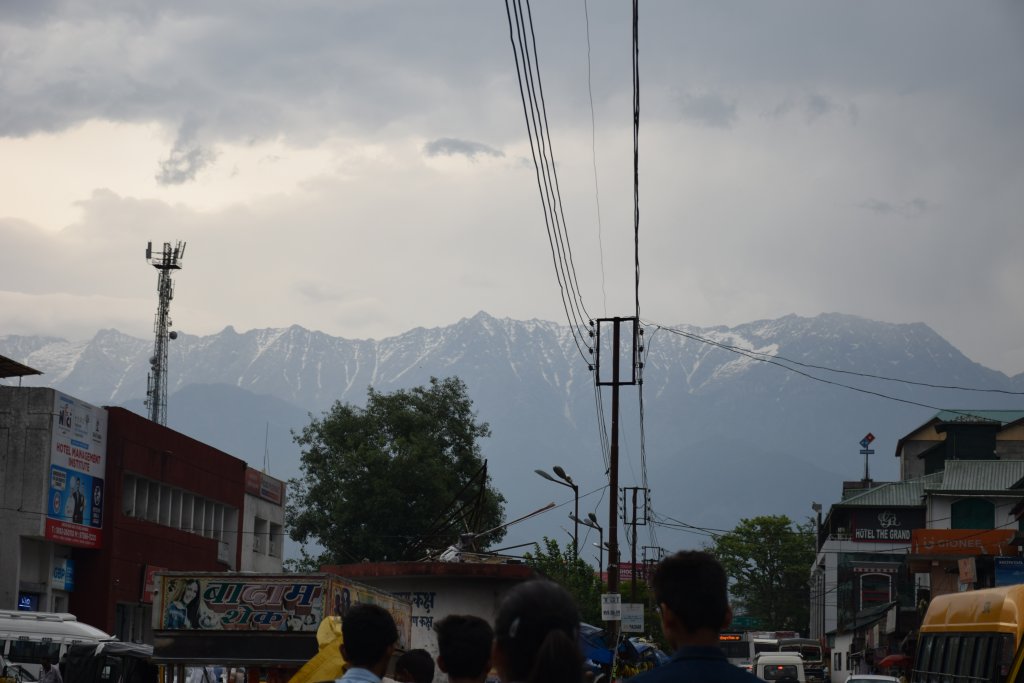 Kangra Bus stand in early morning hours in June