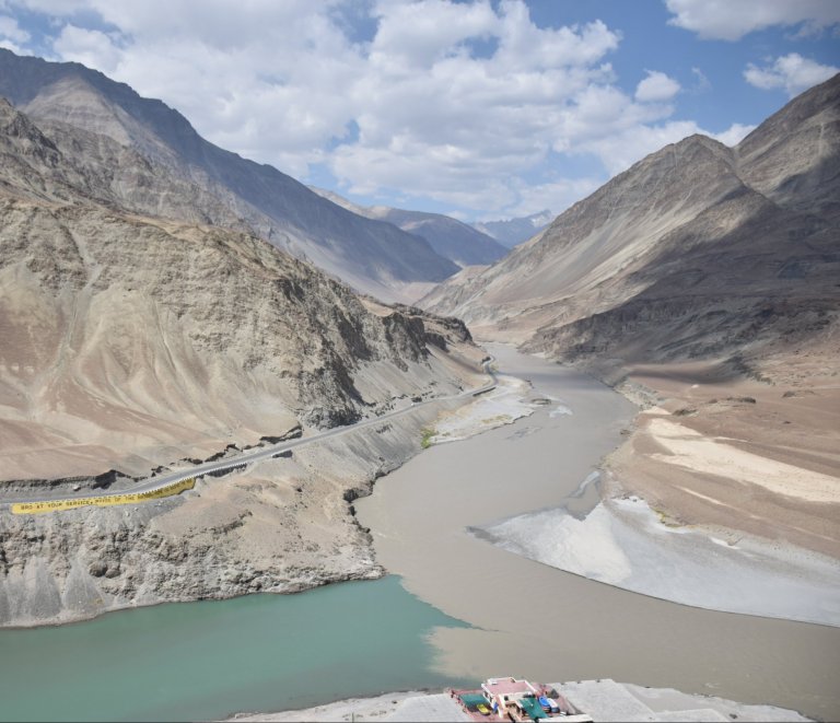 Sham Valley: A mesmerizing place you can’t resist being in! Zanskar and Indus Rivers